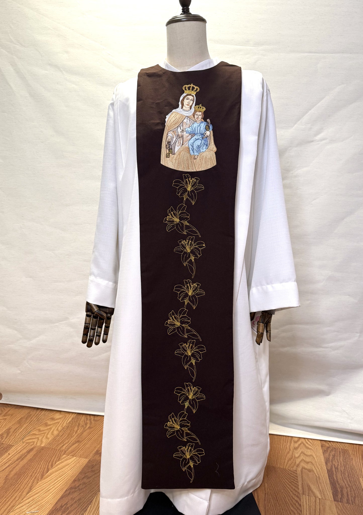 Our Lady of Mount Carmel - Chasuble, Stole and Scapular Set.