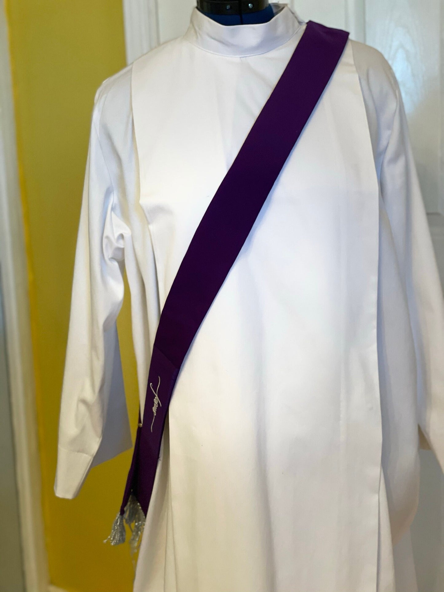 JESUS CHRIST - CROSS - Deacon Travel Stole