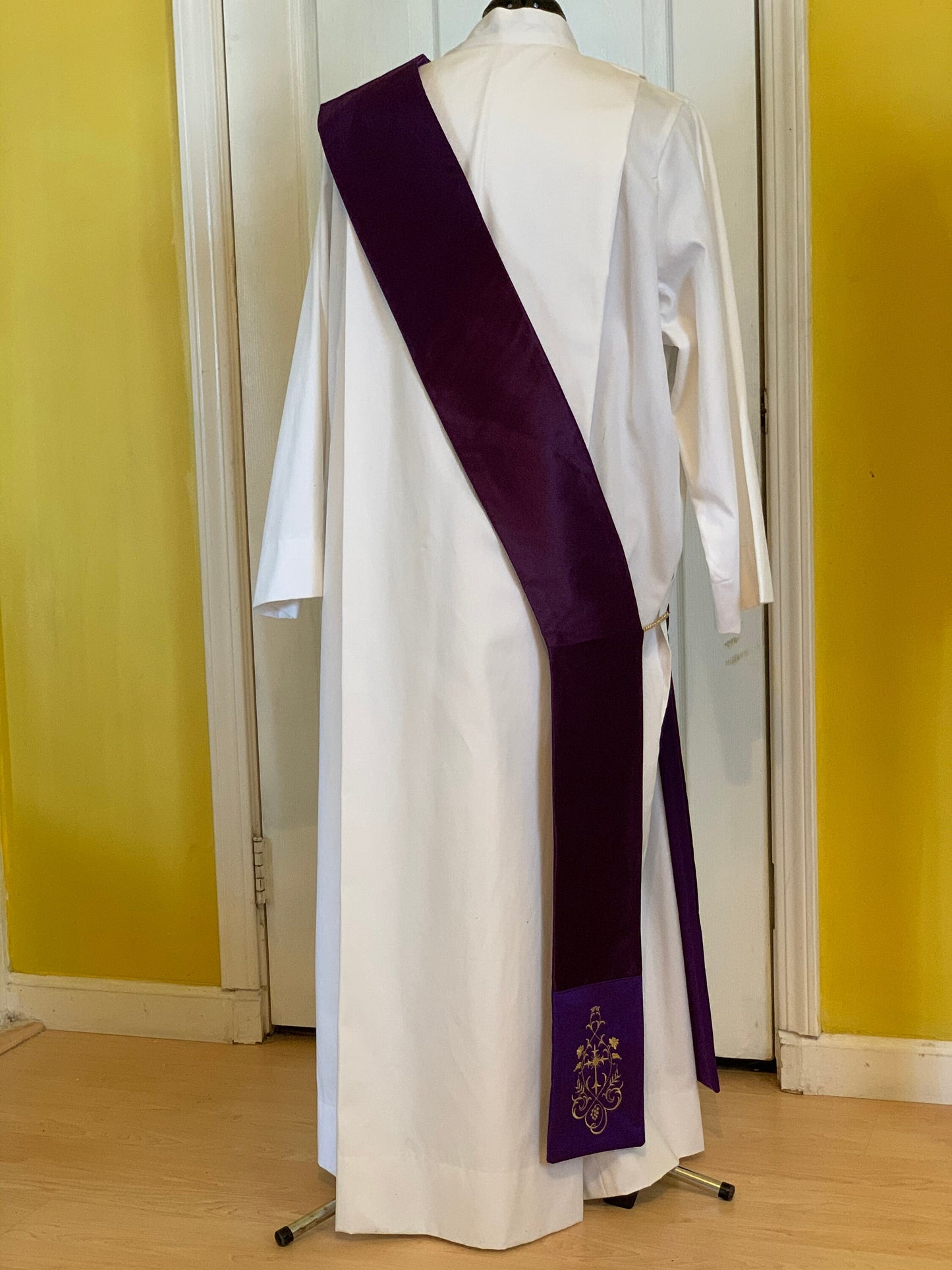 FLORAL CROSS - Deacon Stole