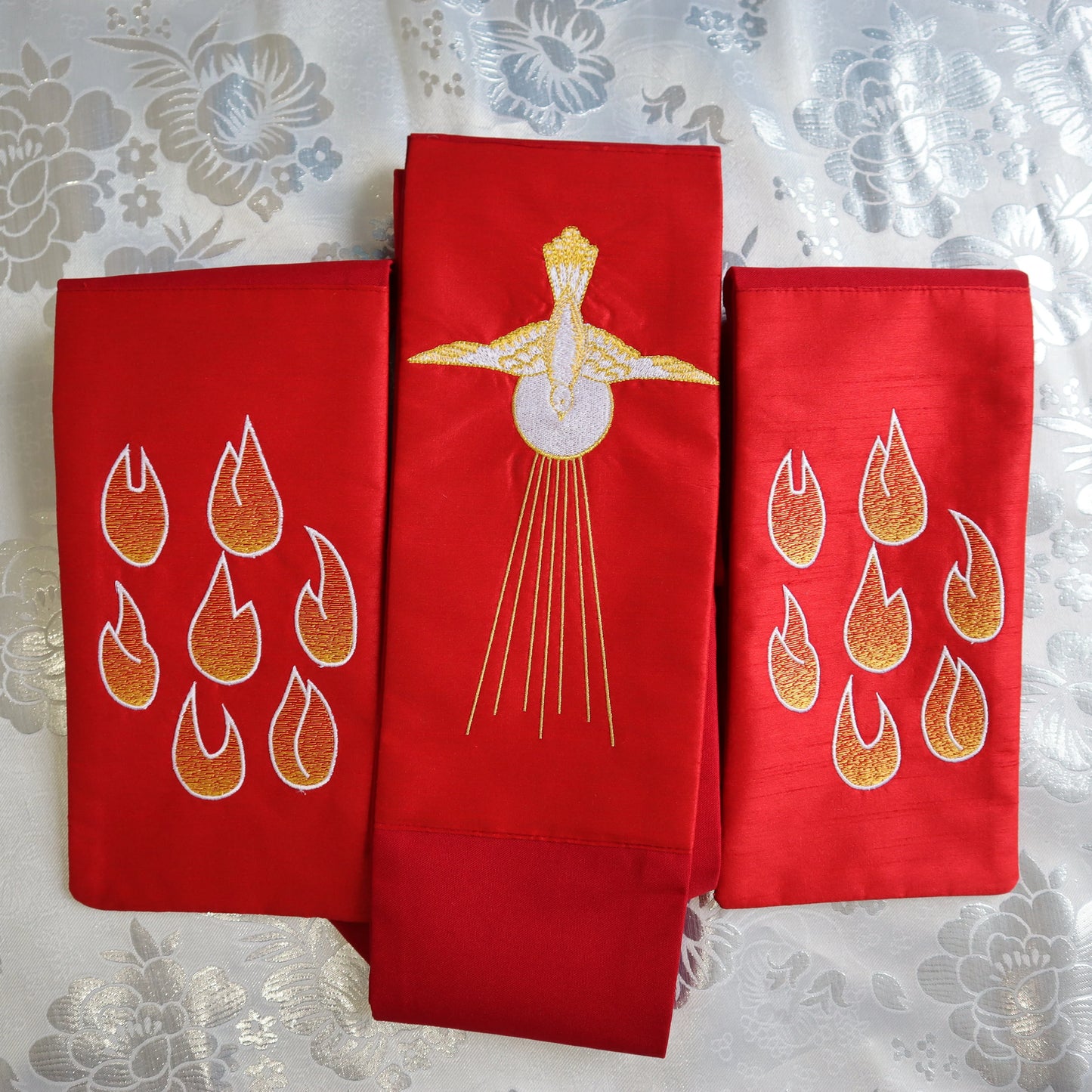 HOLY SPIRIT - PENTECOST - Deacon Stole