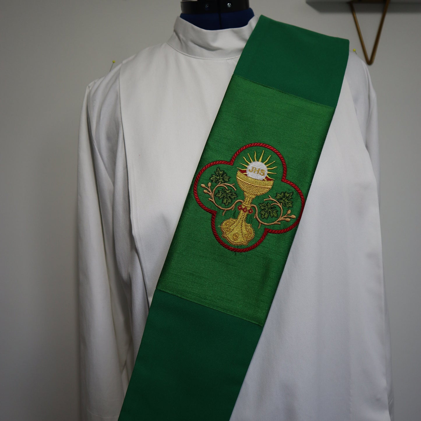 HOLY SPIRIT - CHALICE - Deacon Stole