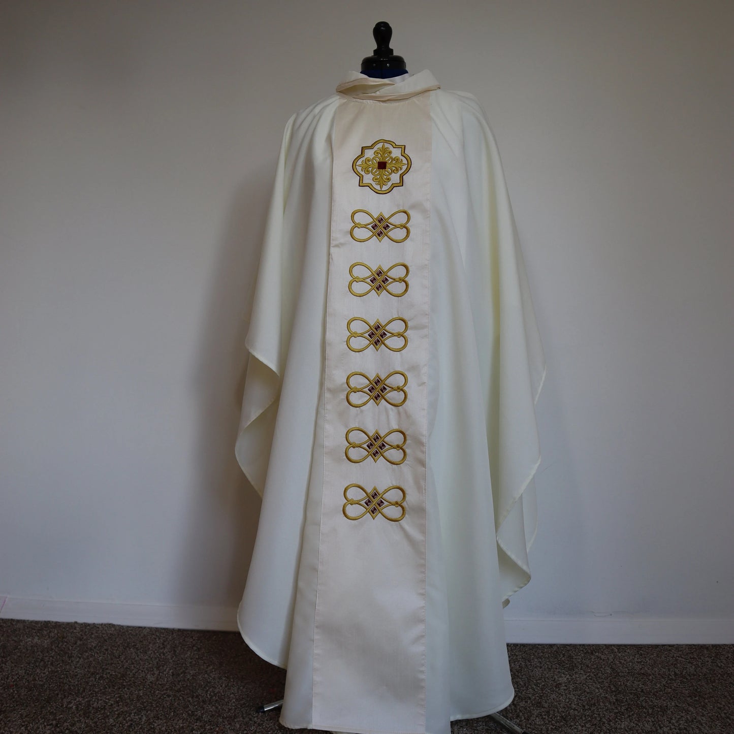 CROSS - Chasuble + Stole Set
