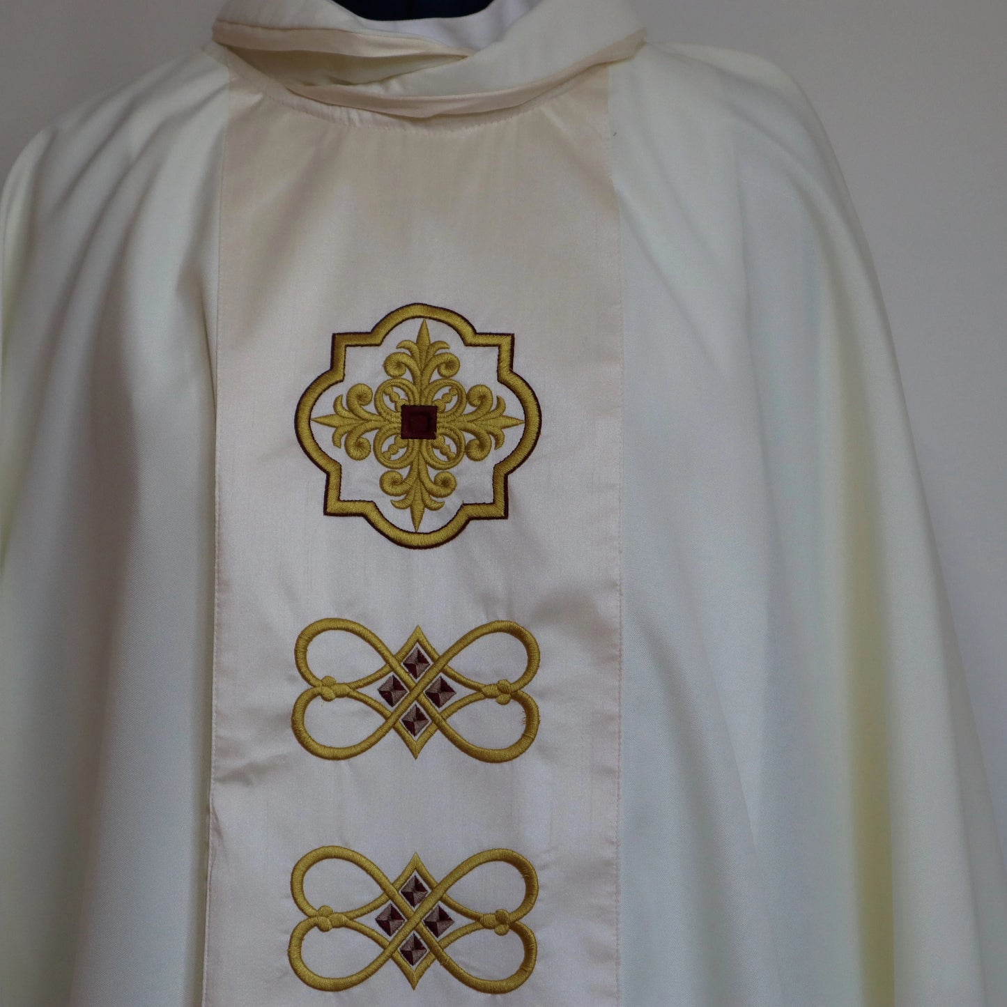 CROSS - Chasuble + Stole Set