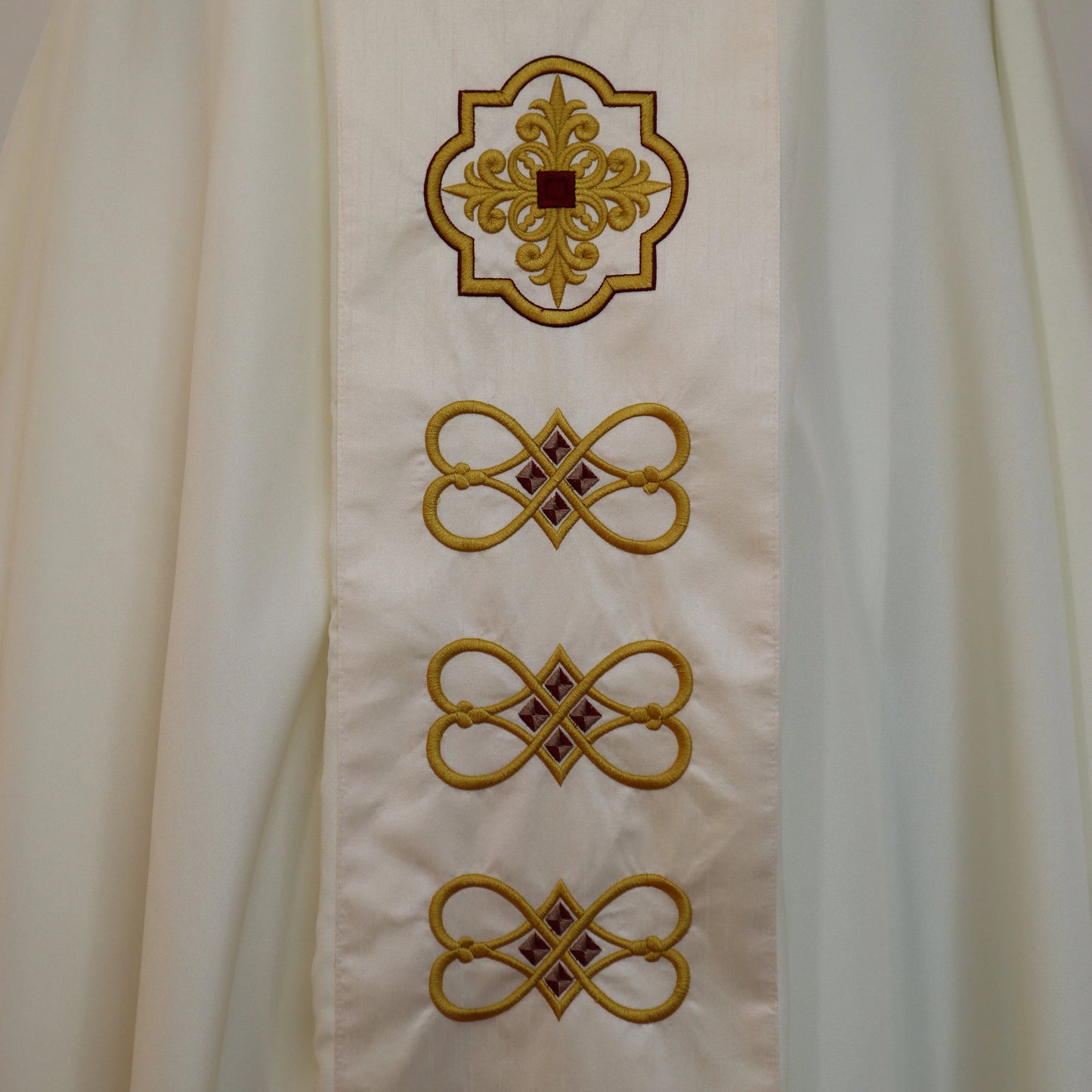 CROSS - Chasuble + Stole Set