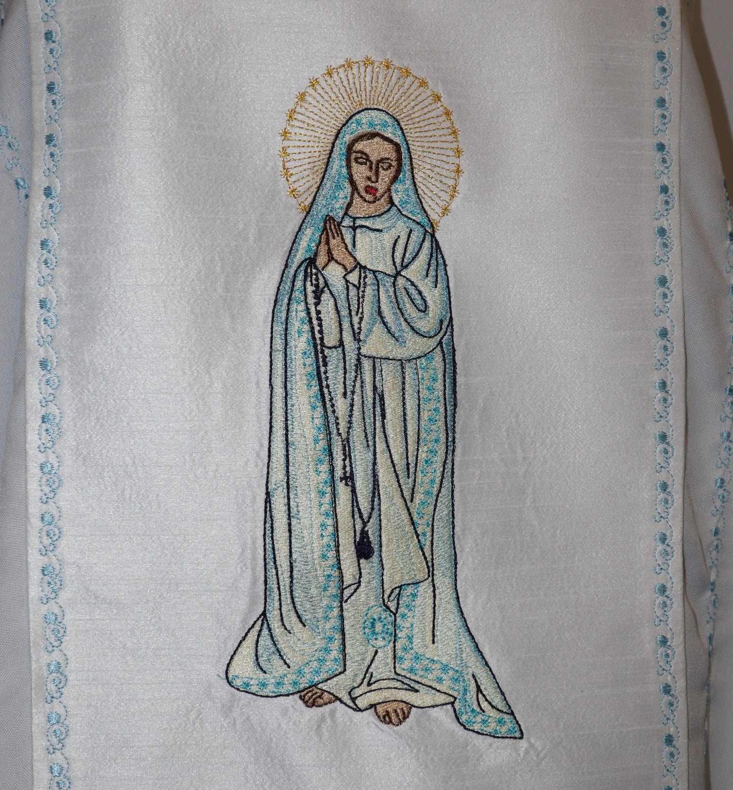 Our Lady of Fatima - Dalmatic + Stole Set.