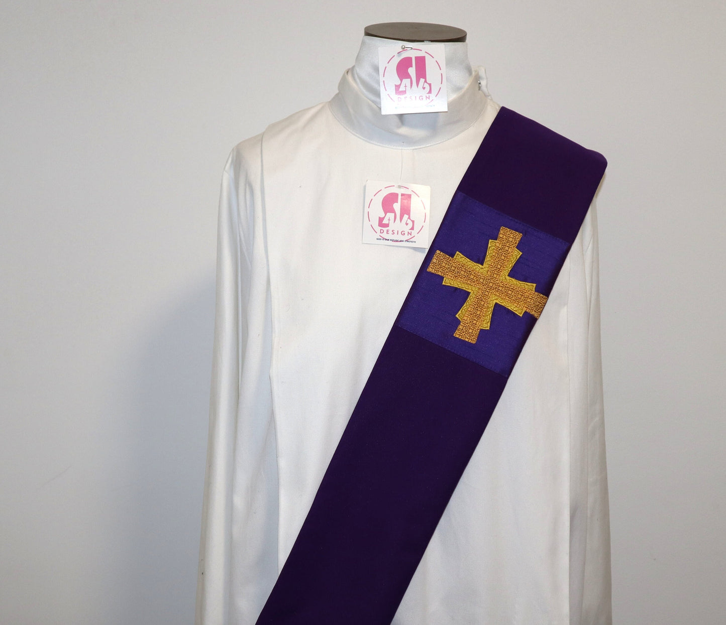 BROCADE EMBROIDERY CROSS - Deacon Stole