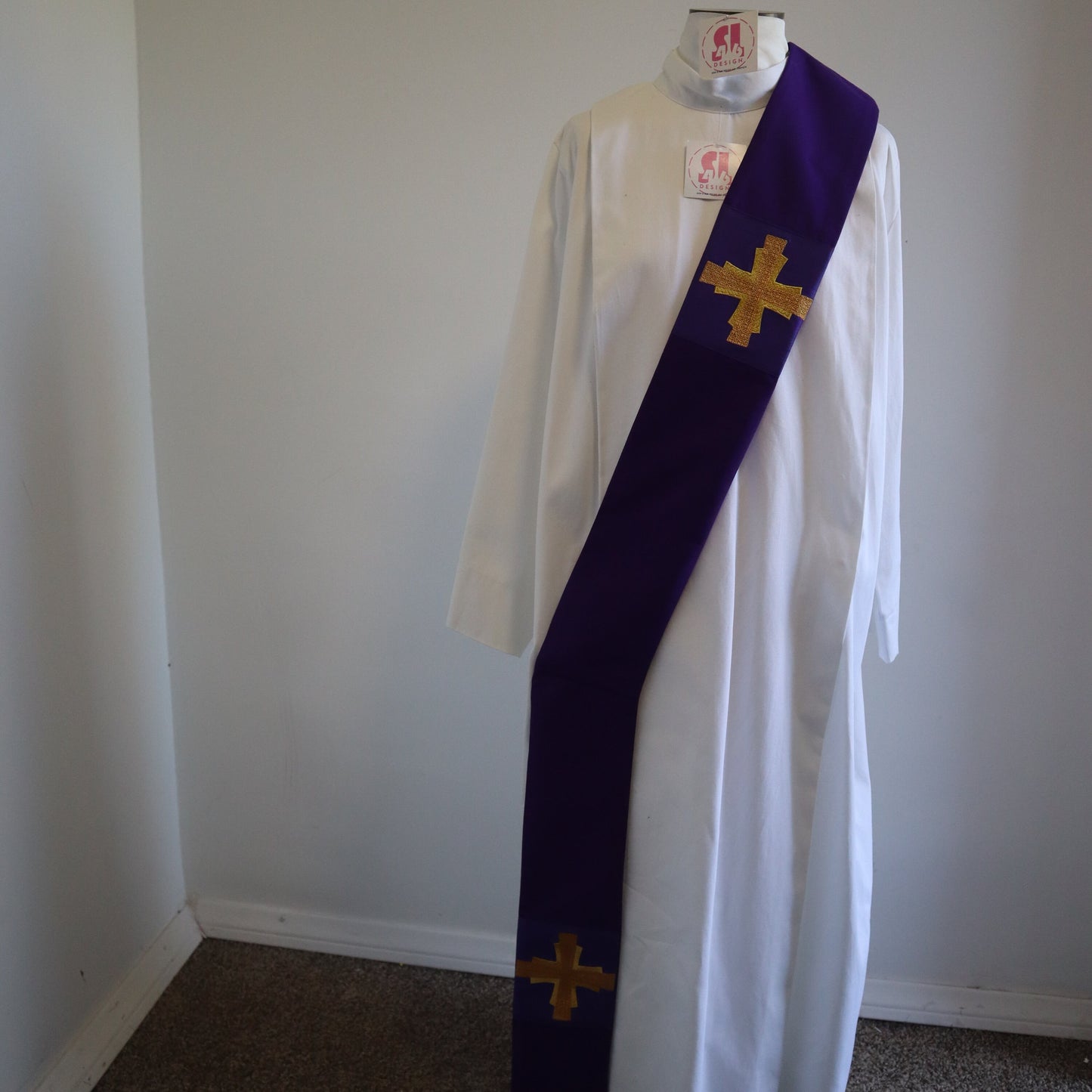 BROCADE EMBROIDERY CROSS - Deacon Stole
