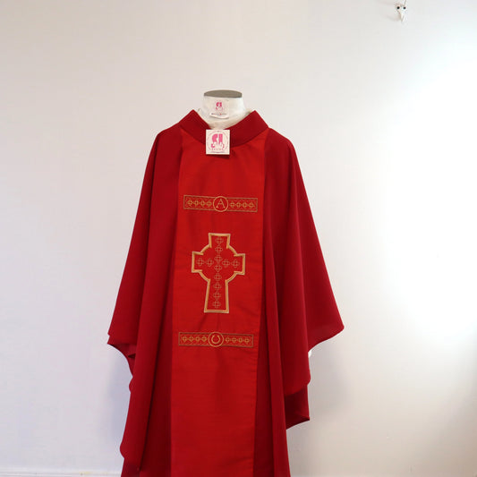 Lamb of God Cross - Chasuble and Stole Set