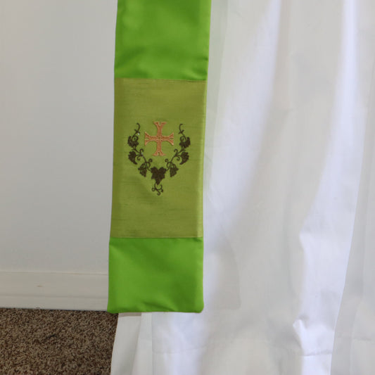 JHS - Holy spirt - Cross - Deacon Stole