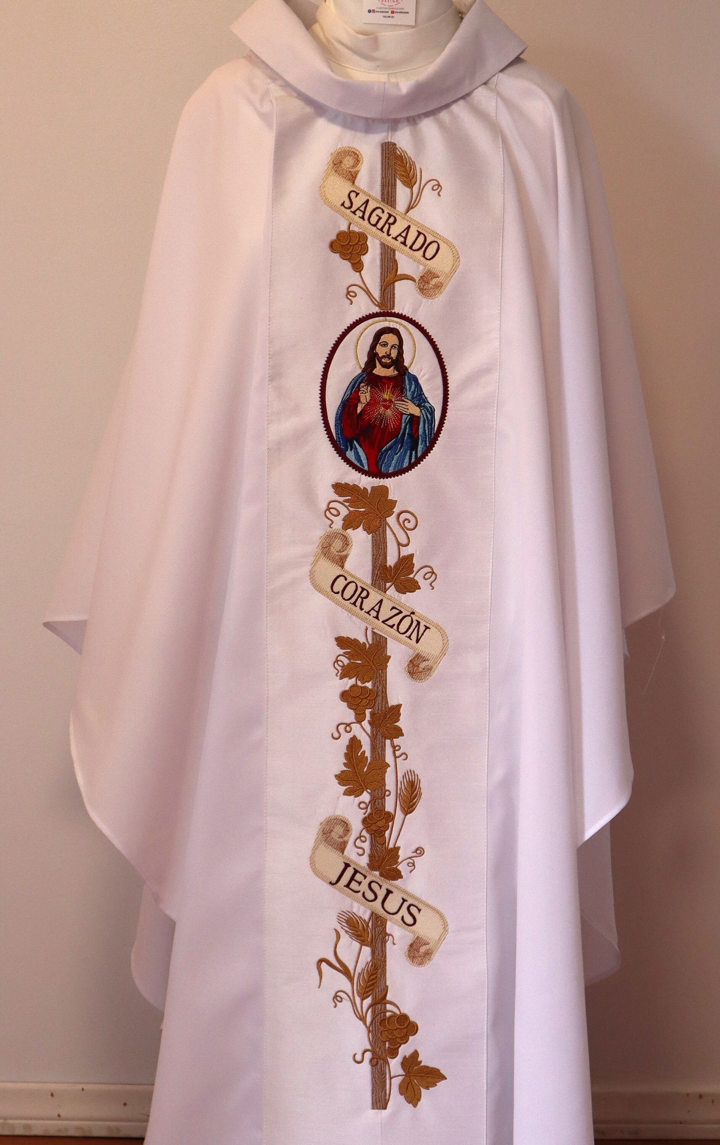 Sacred Heart of Jesus - Chasuble + Stole Set