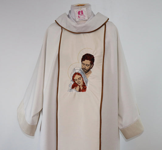 HOLY FAMILY - Dalmatic + Stole + Travel Stole Set.