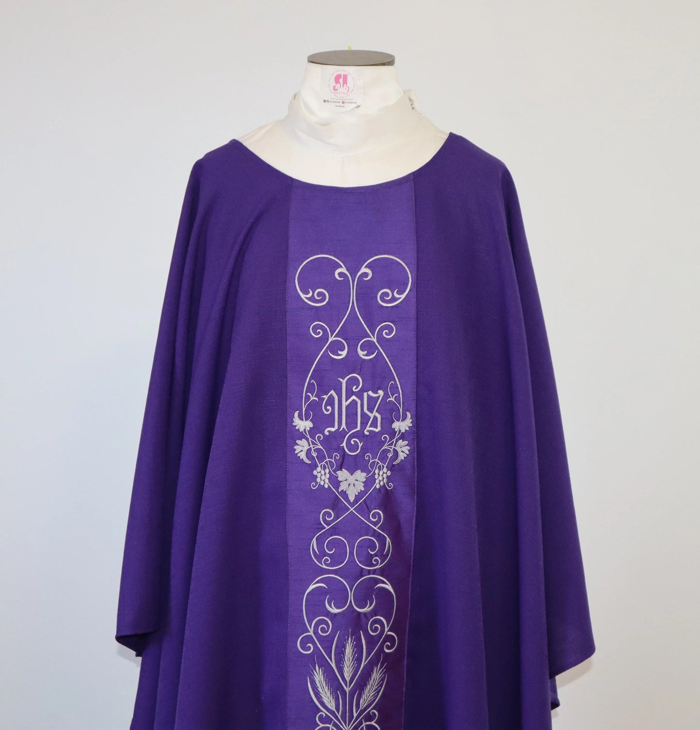 JHS - Chasuble and Stole Set