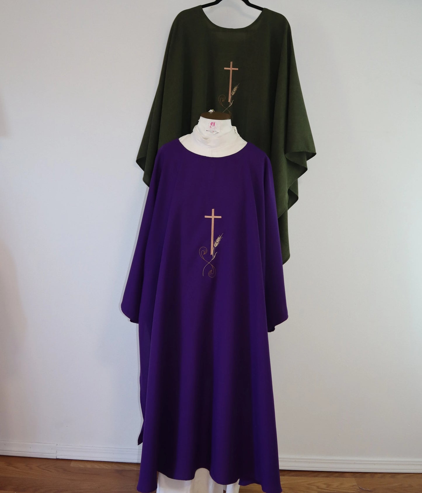 Cross with Wheat - Chasuble & Stole Set