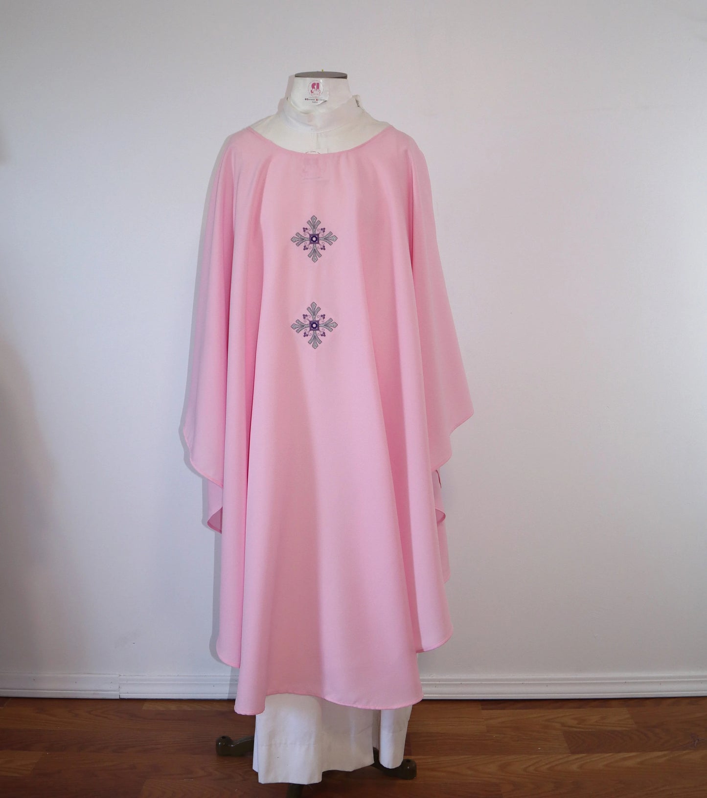 GRAPE VINE CROSS - Dalmatic