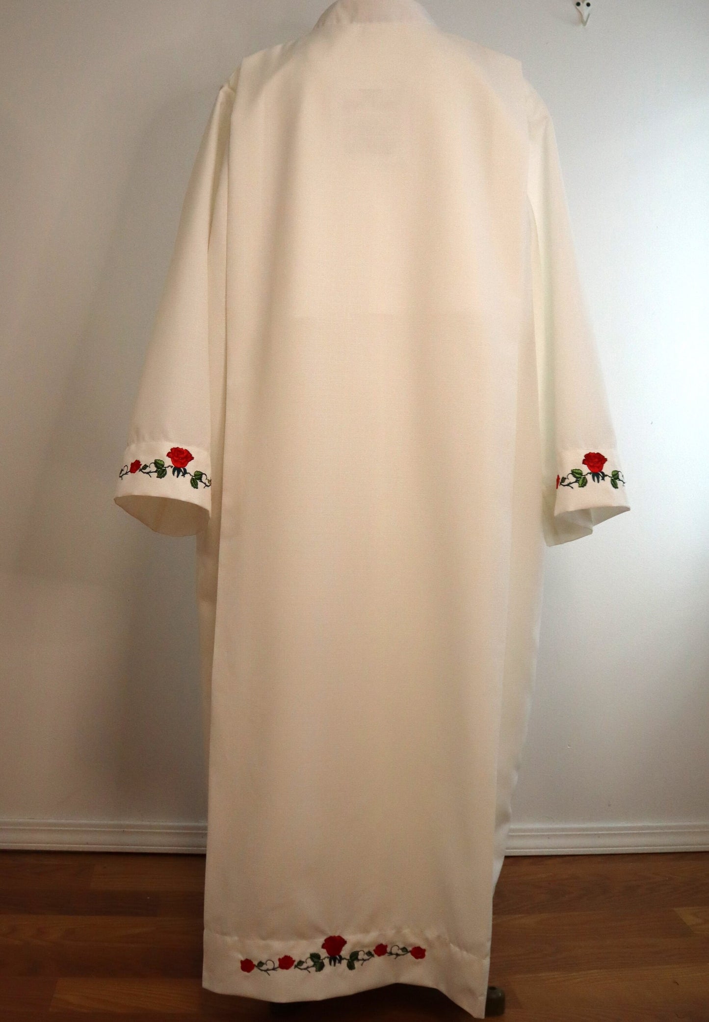 Alb & Stole - Virgin of Guadalupe Set