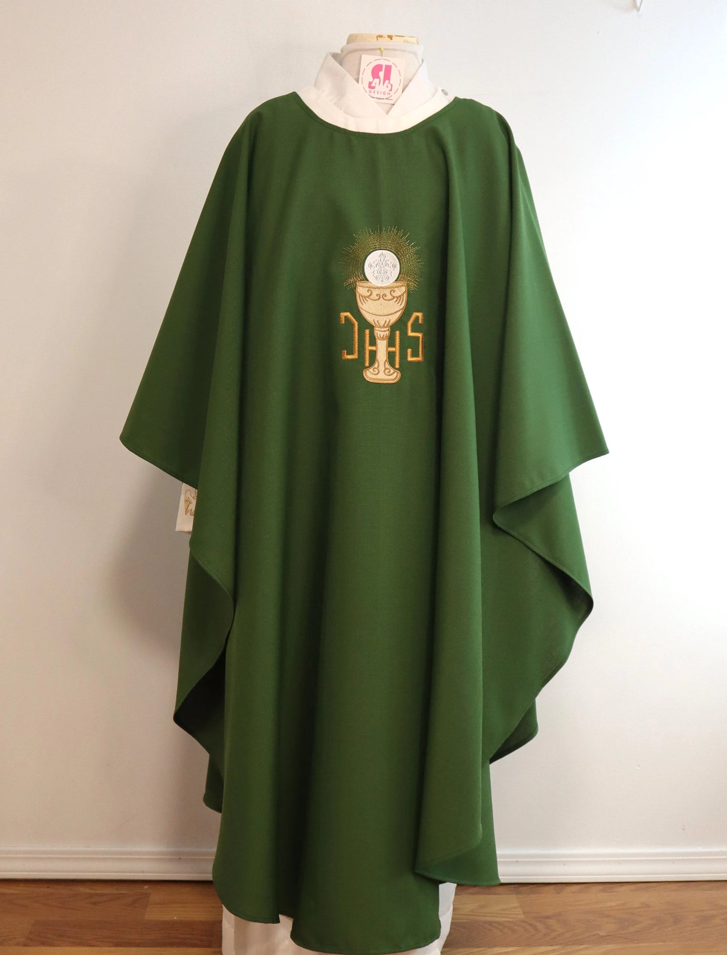 JHS CHALICE - Chasuble and Stole