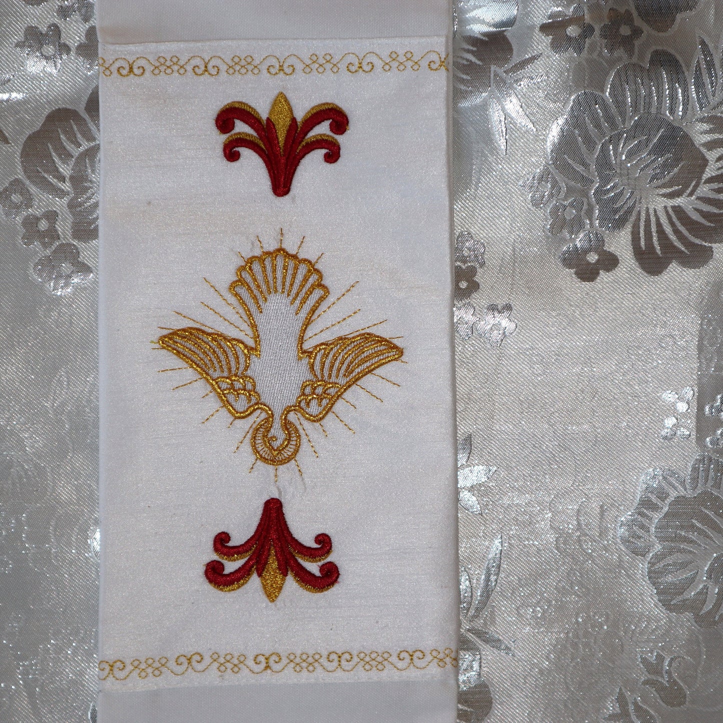 PENTECOST - HOLY SPIRIT - Chasuble + Stole Set