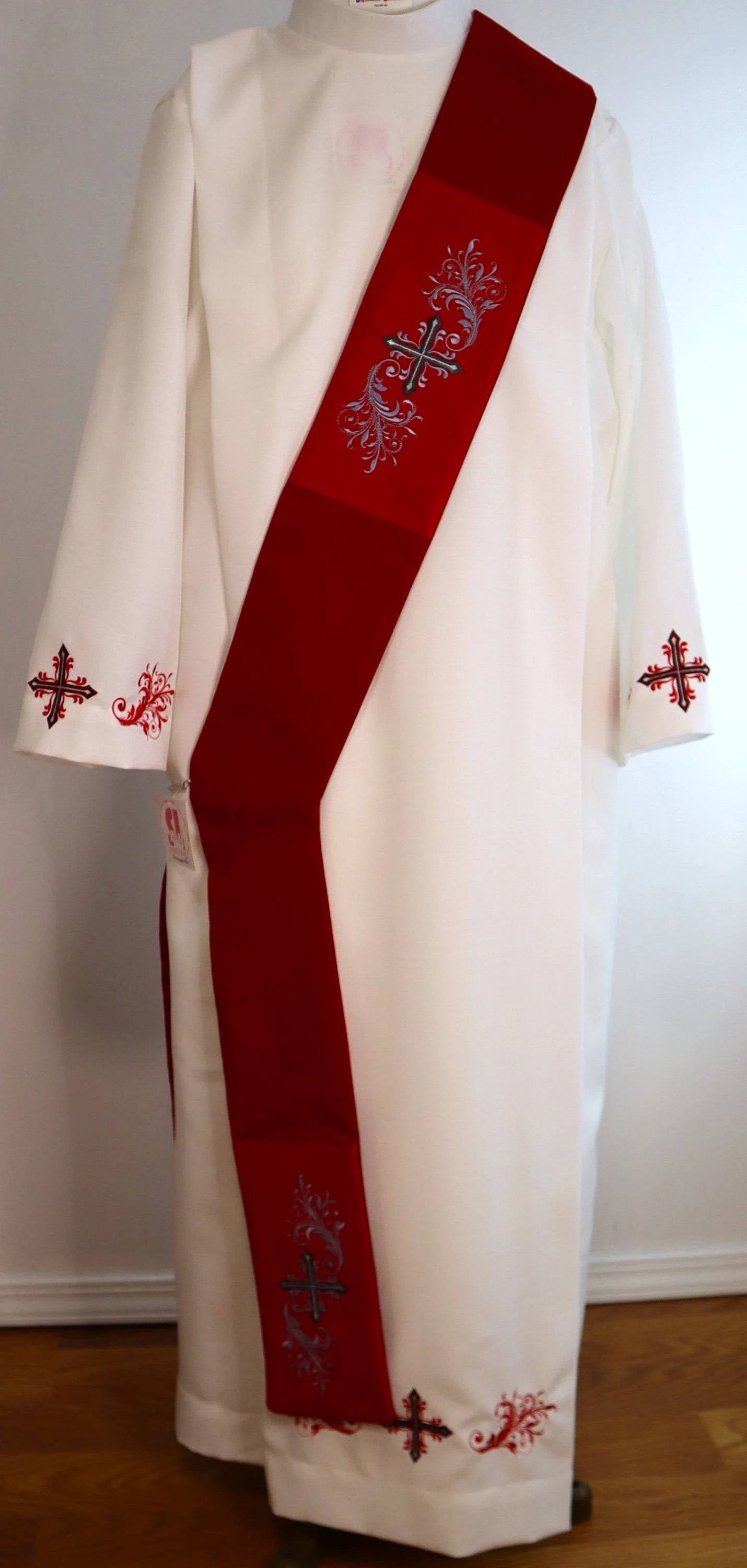 Mosaic Cross - Alb + Stole set.