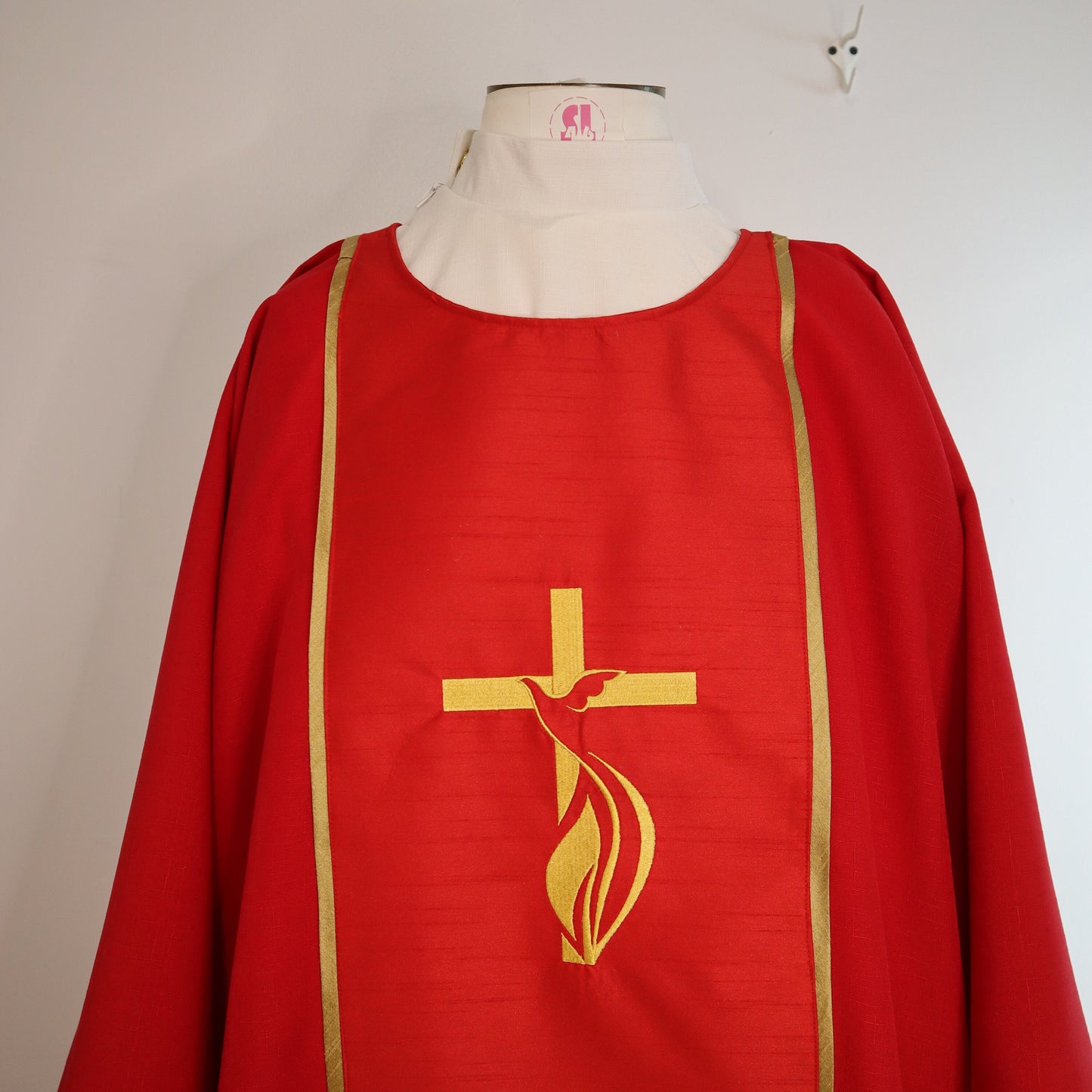 PENTECOST CROSS - Dalmatic & Stole Set