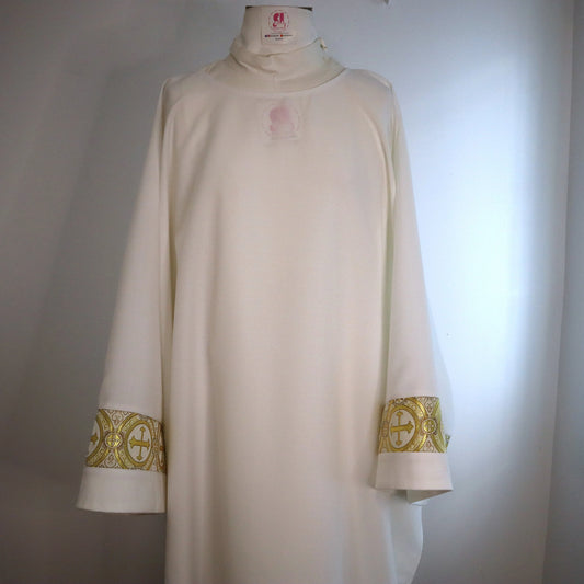 BROCADE SLEEVE - Dalmatic + Travel Stole Set