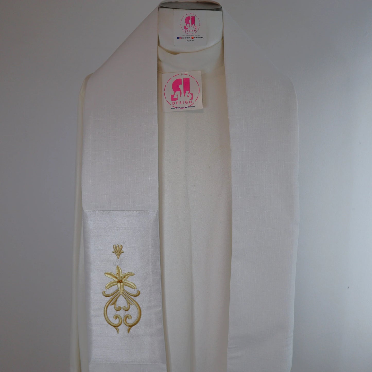 Our Lady of Fátima - Chasuble + Stole Set