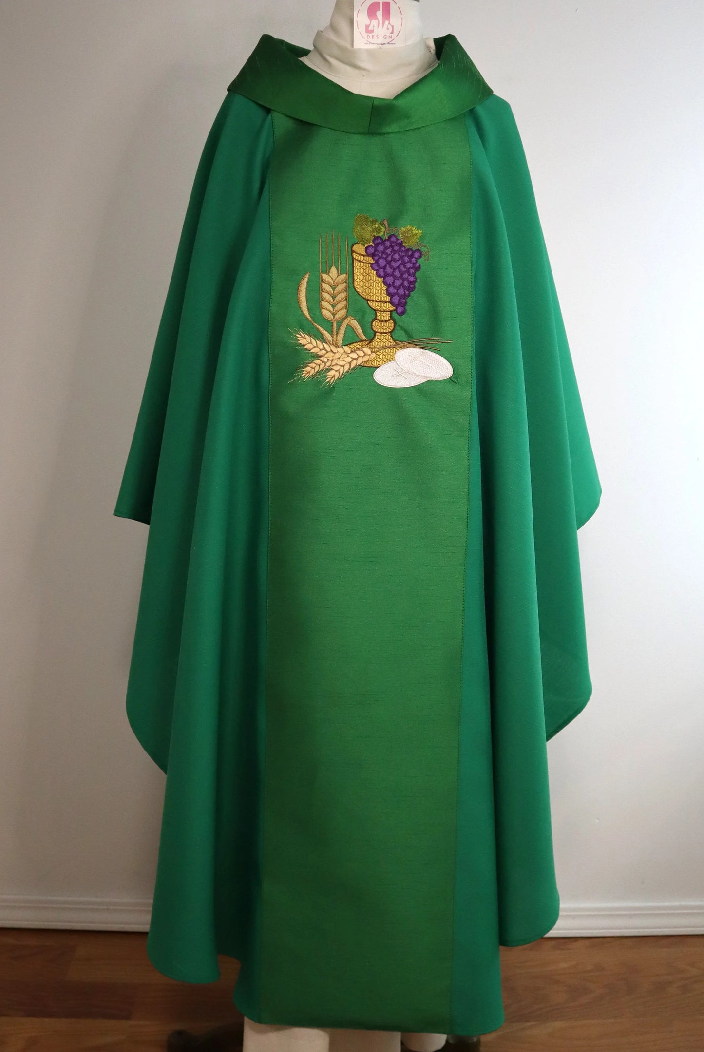 COMMUNION - Chalice + Grapes + Wheat - Chasuble & Stole Set