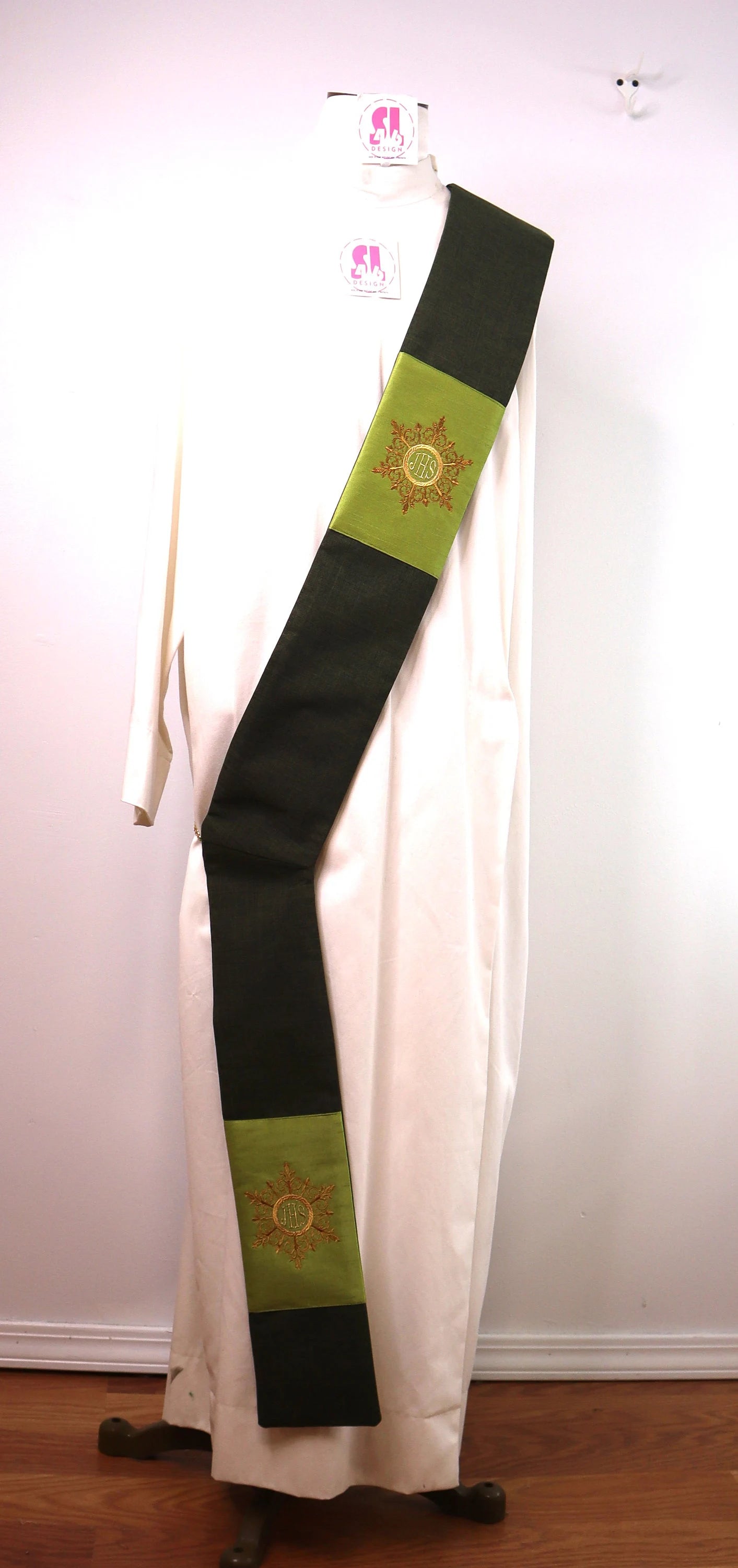 JHS MEDALLION - Deacon stole