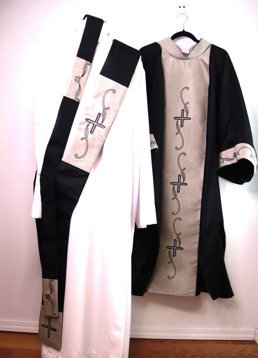 Set, Dalmatic, stole and travel stole