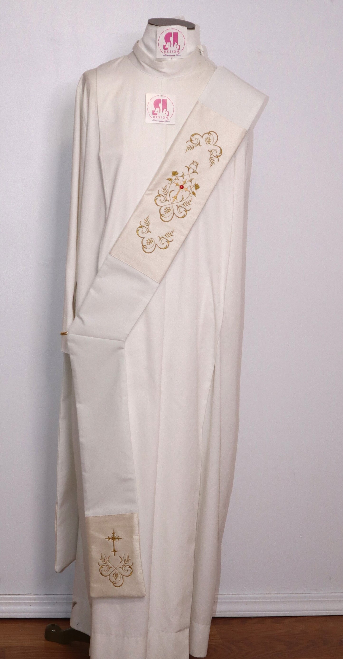 GRAPE VINE with CROSS - Deacon Stole