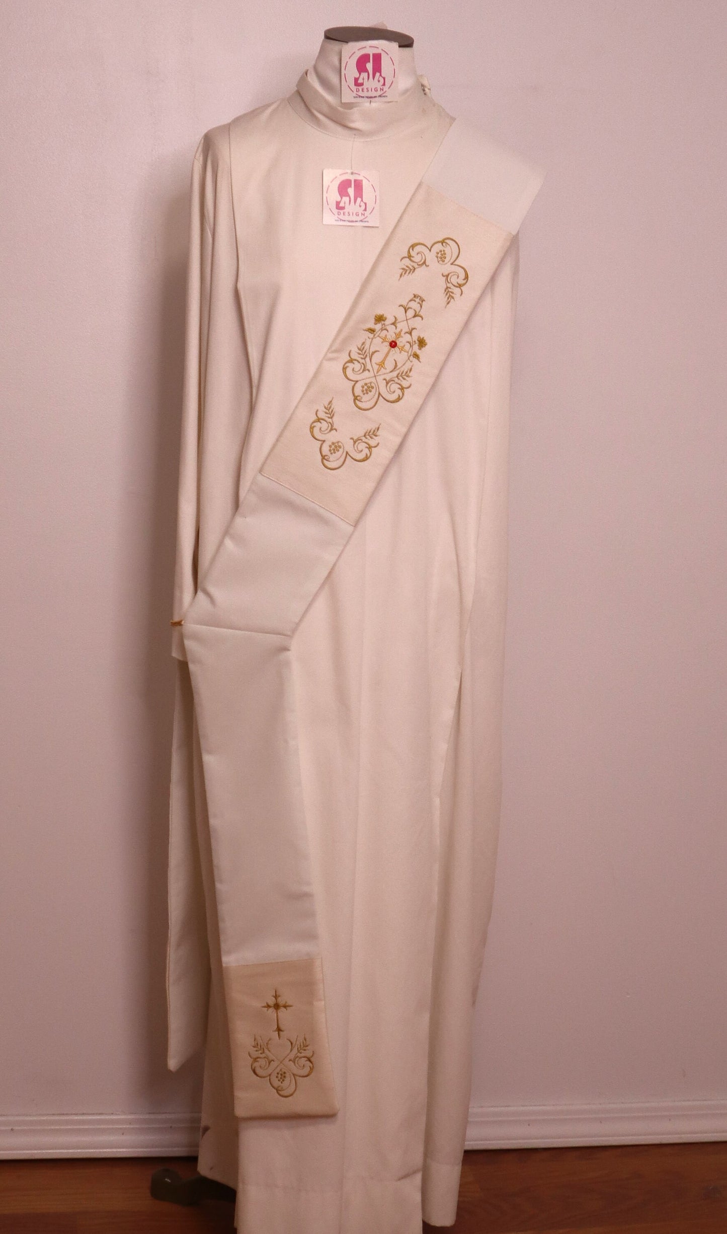 GRAPE VINE with CROSS - Deacon Stole