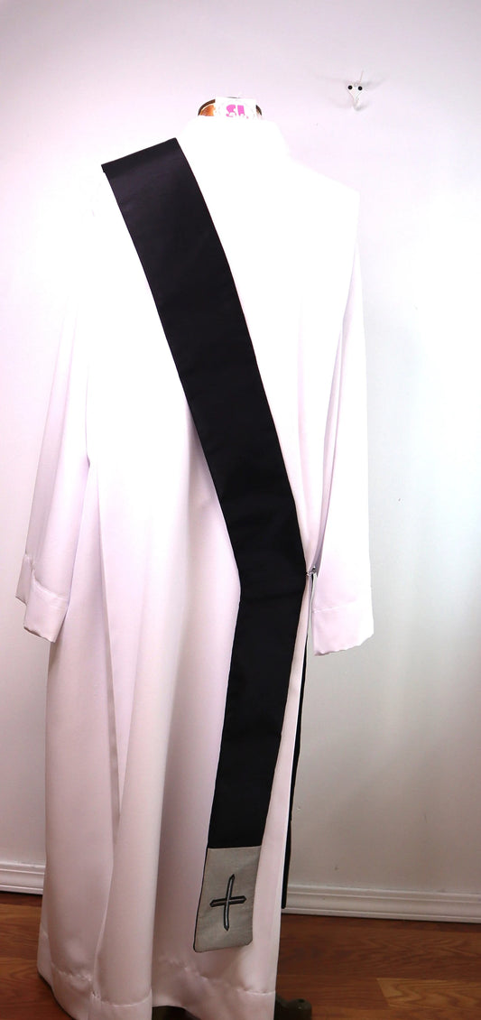 CROSS & VINES - Deacon Stole