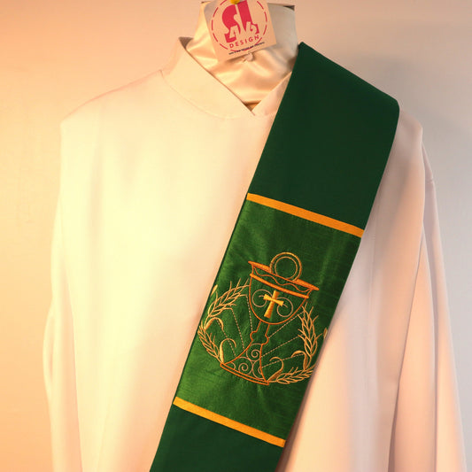 CHALICE& GRAPE VINES - Deacon Stole