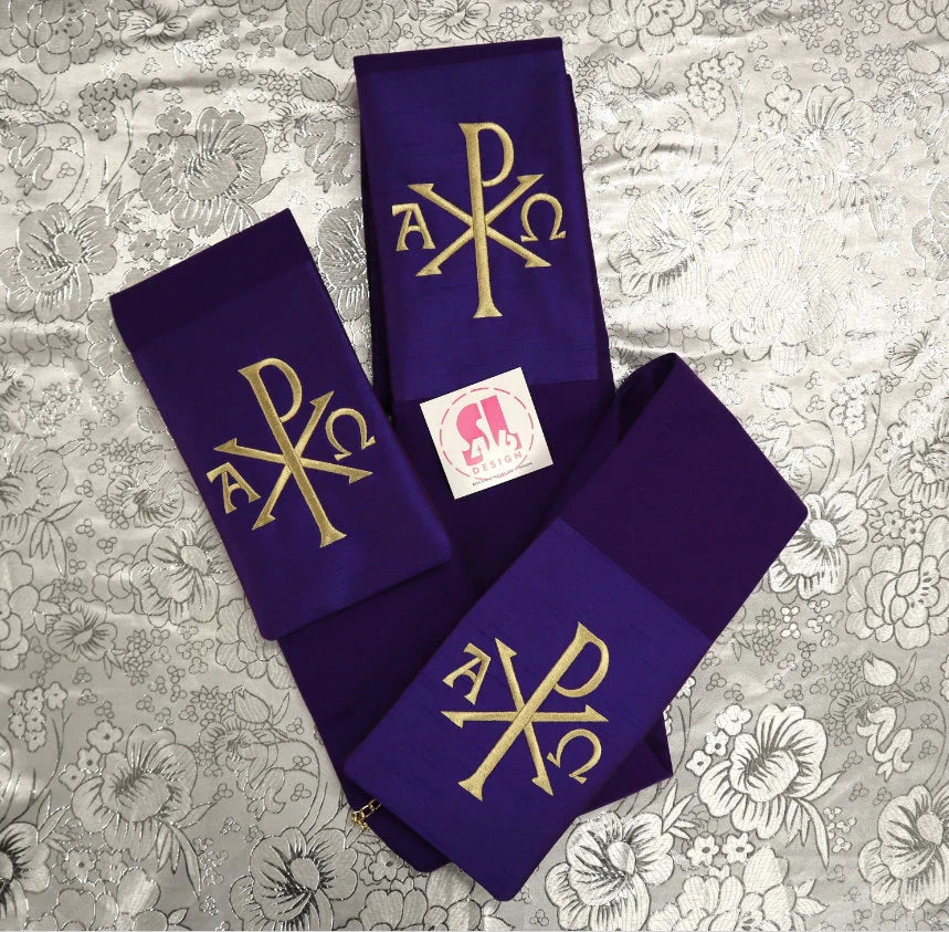 CHI RHO - Alpha & Omega - Dalmatic + Stole Set