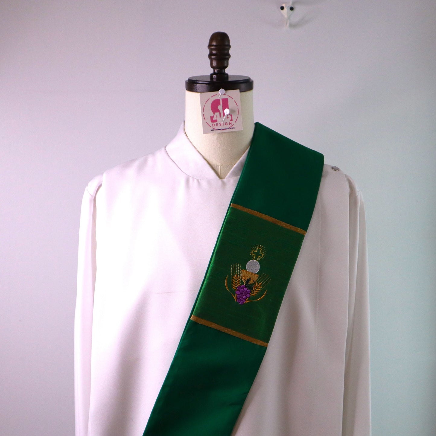 HOLY SPIRIT - CHALICE - Deacon Stole