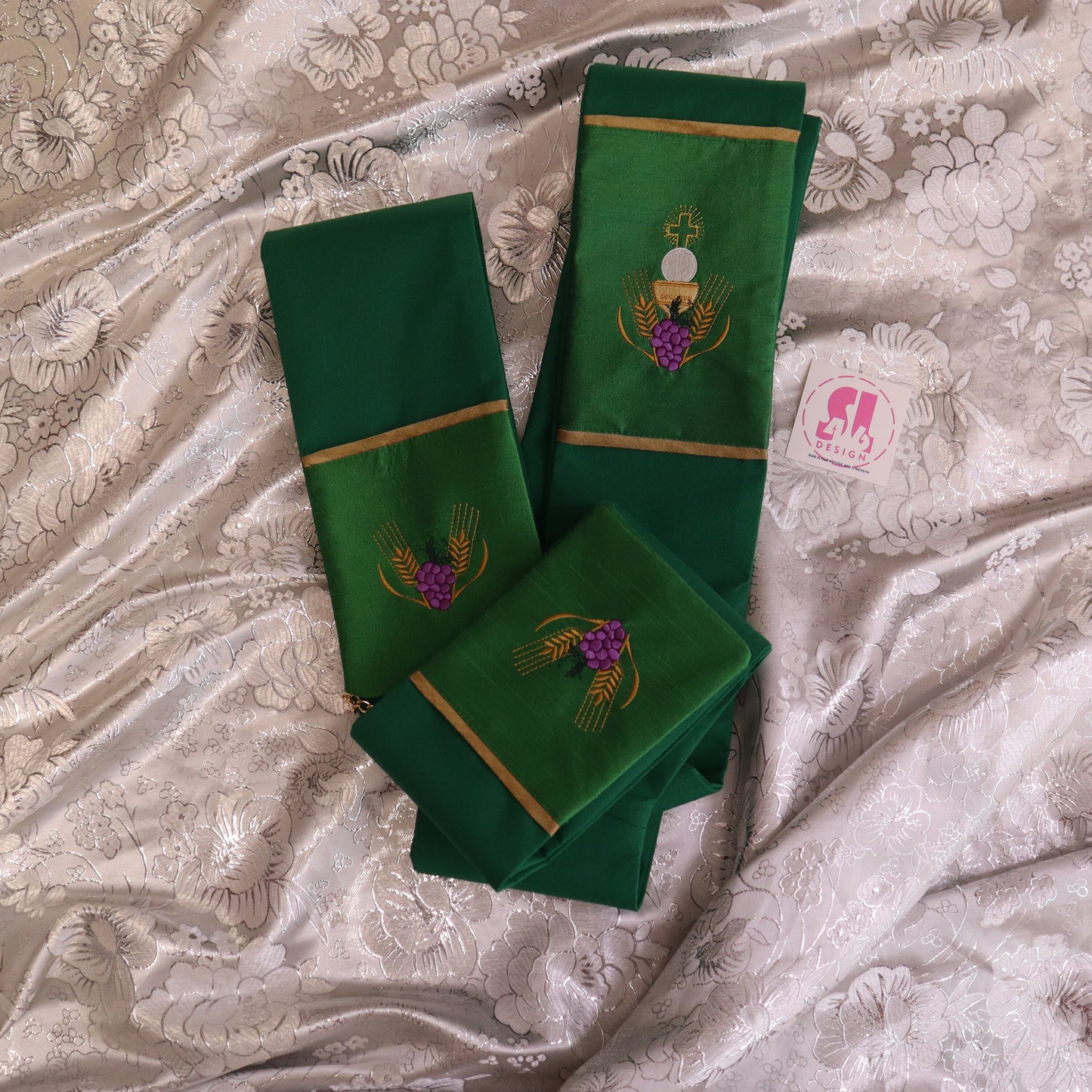 HOLY SPIRIT - CHALICE - Deacon Stole