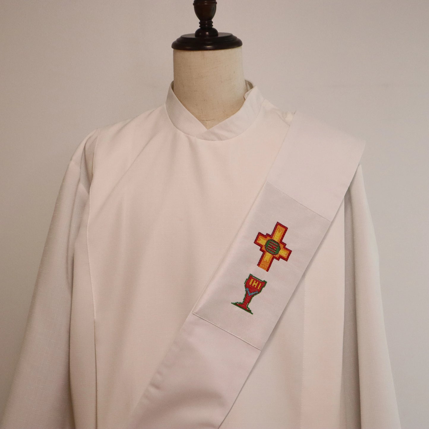 HOLY SPIRIT - CHALICE- Cross Point - Deacon Stole