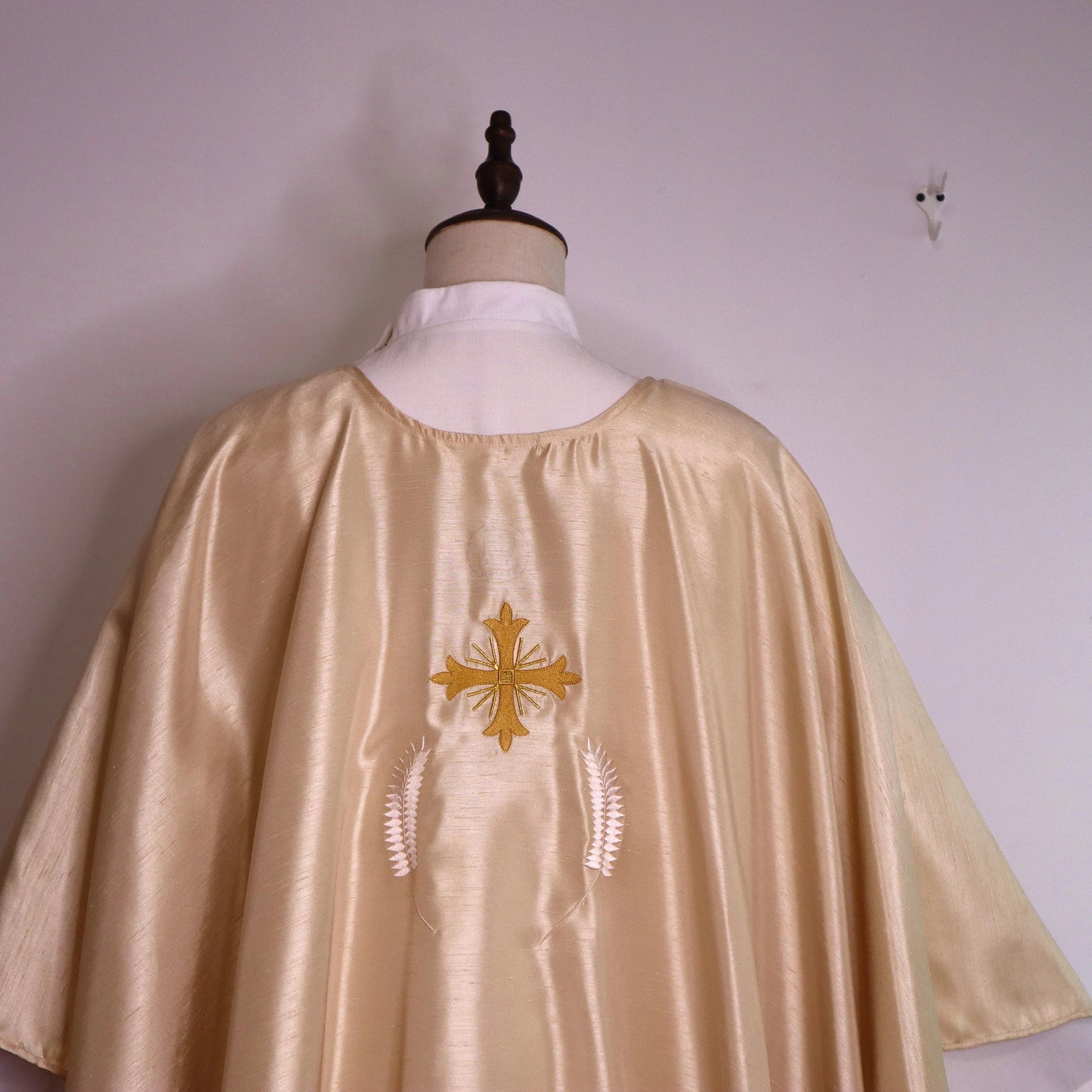 JHS CHALICE - Chasuble and Stole