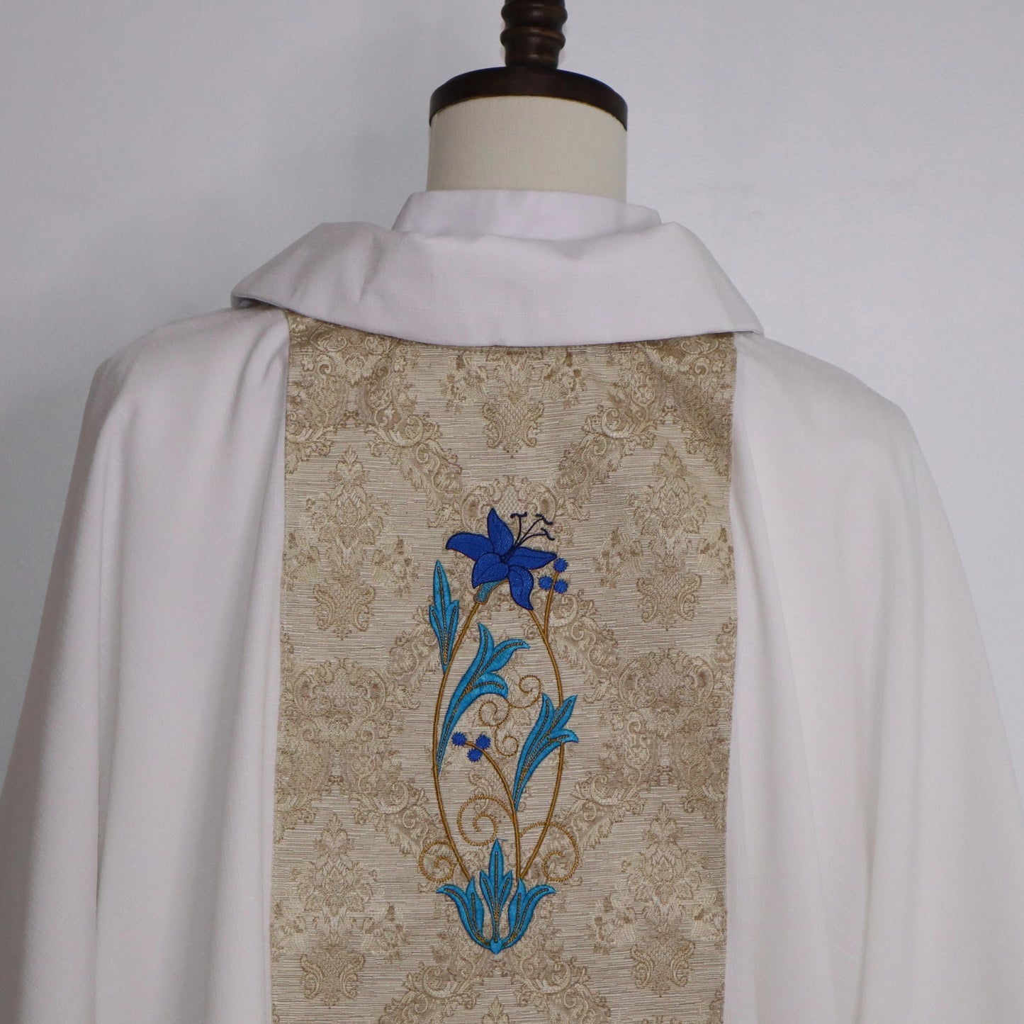 IMMACULATE CONCEPTION - Dalmatic & Stole Set