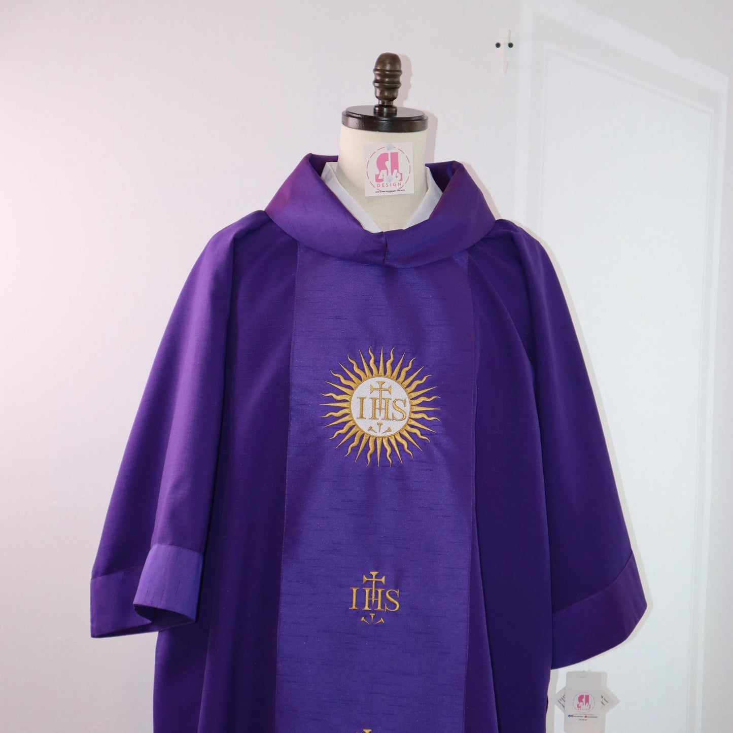 IHS - JHS - Dalmatic & Stole Set.