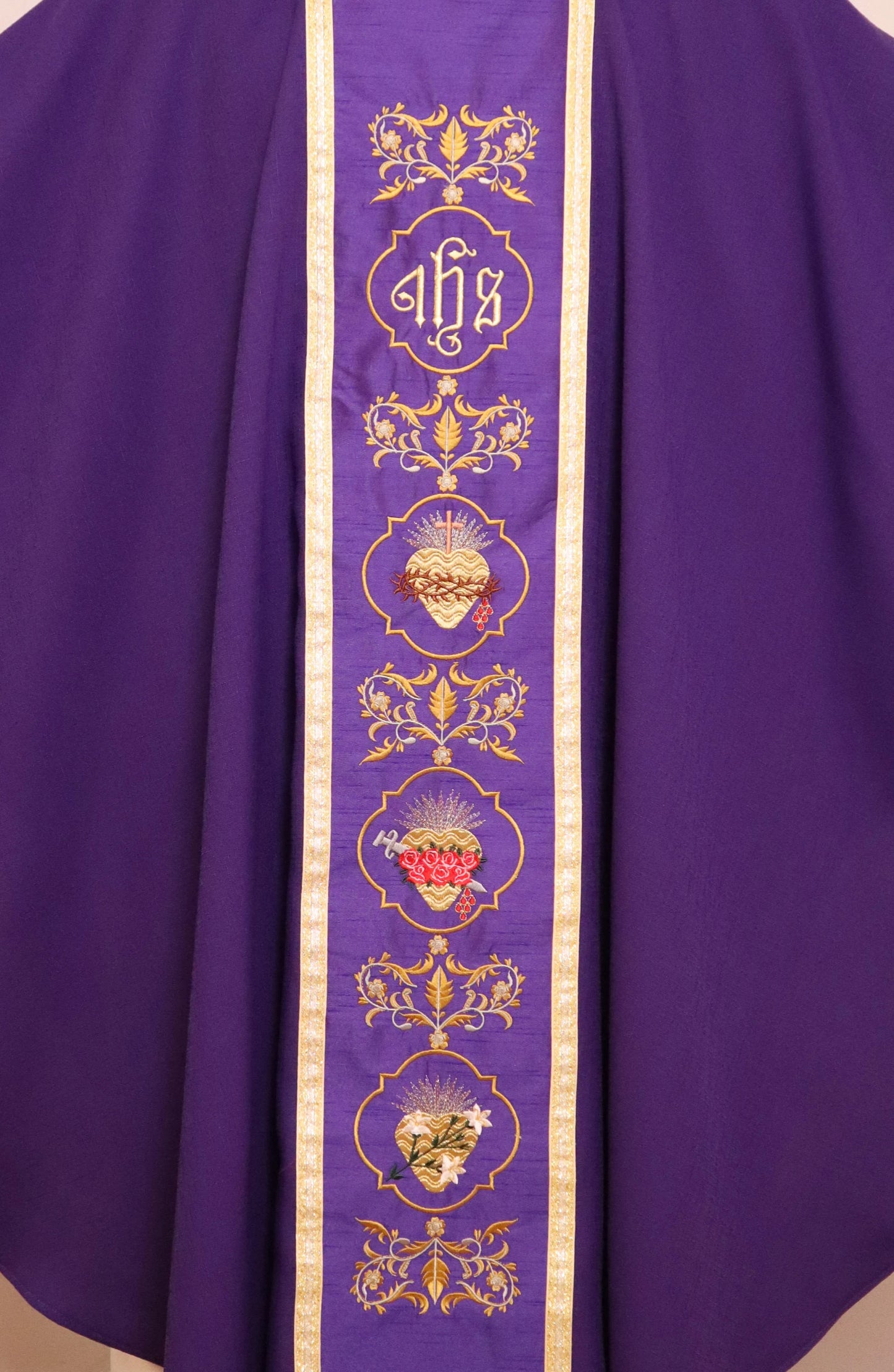 Sacred Heart of Jesus, Mary & Joseph - Chasuble + Stole Set