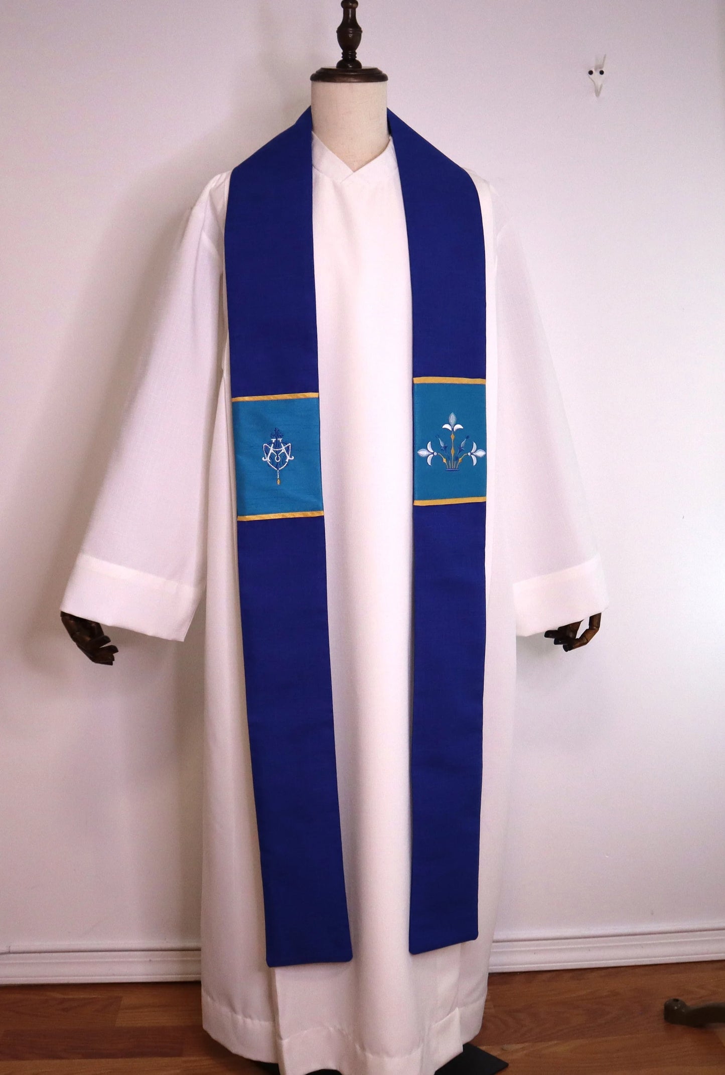 Our Lady of Fátima - Chasuble + Stole Set