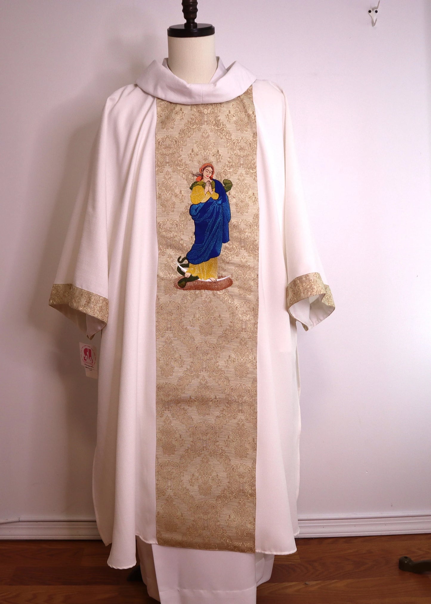 IMMACULATE CONCEPTION - Dalmatic & Stole Set