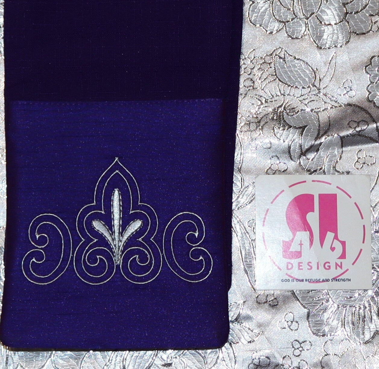 CHALICE + HOLY SPIRIT - Deacon Stole
