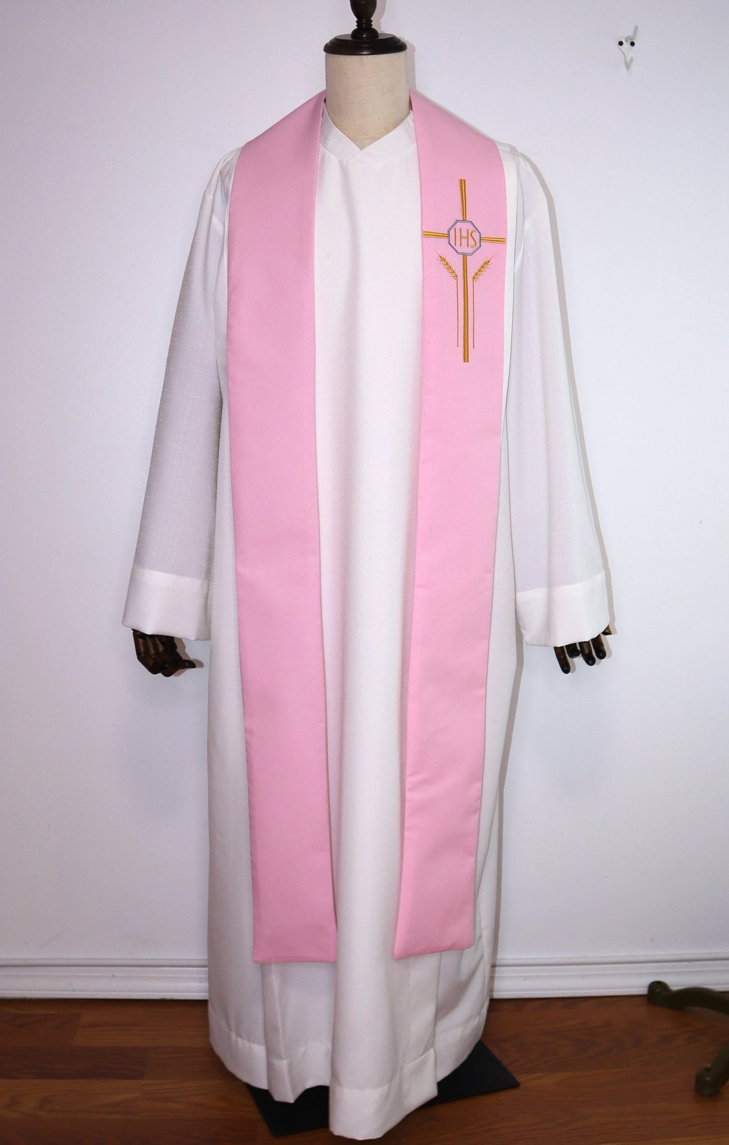 IHS - Holy Communion Cross - Priest Stole