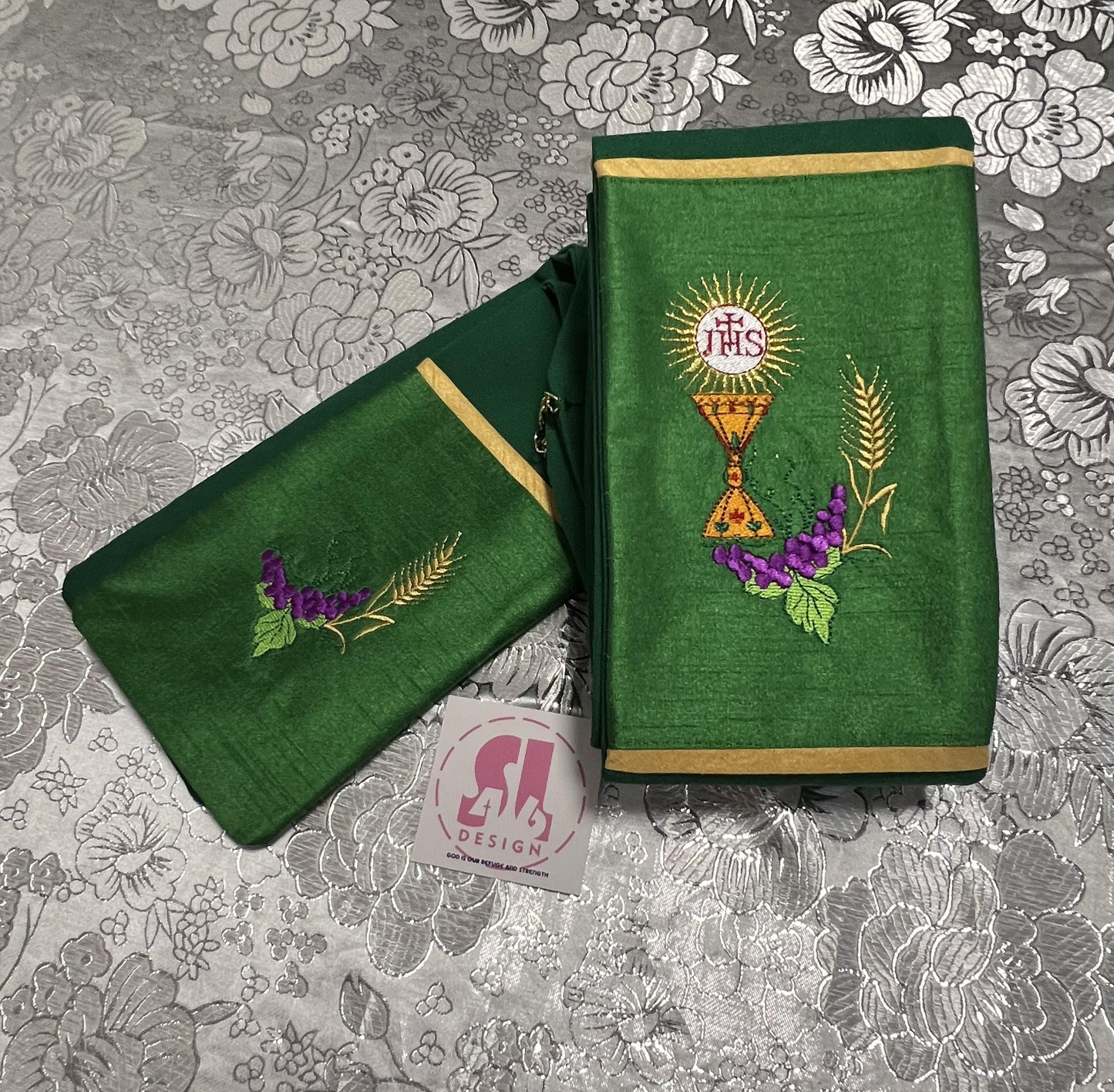HOLY SPIRIT - CHALICE - Deacon Stole