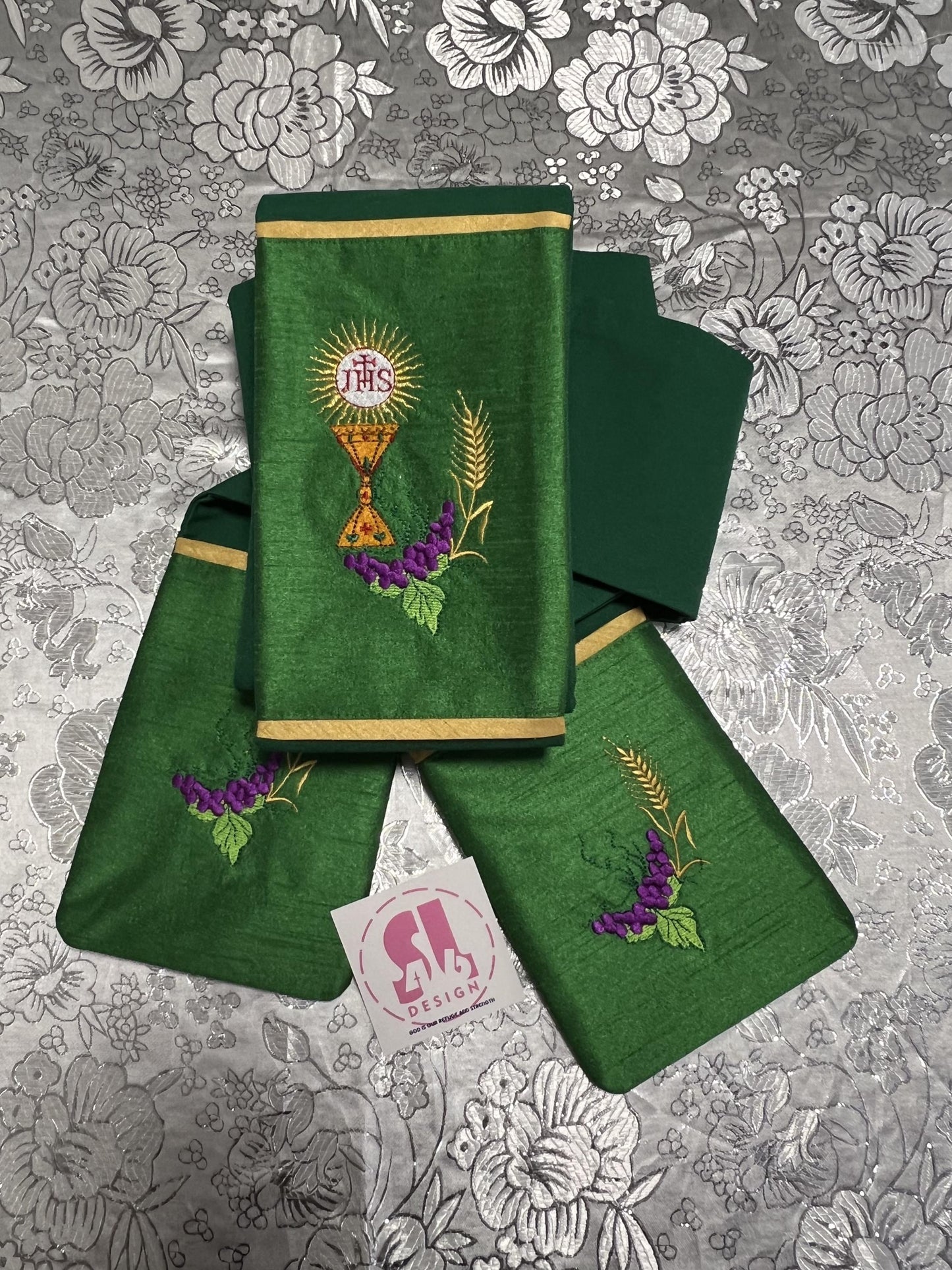 HOLY SPIRIT - CHALICE - Deacon Stole