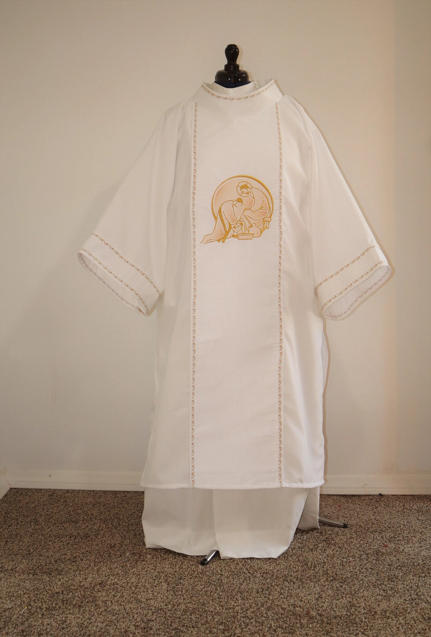 MAUNDY - FEET WASHING - Chasuble + Stole Set.