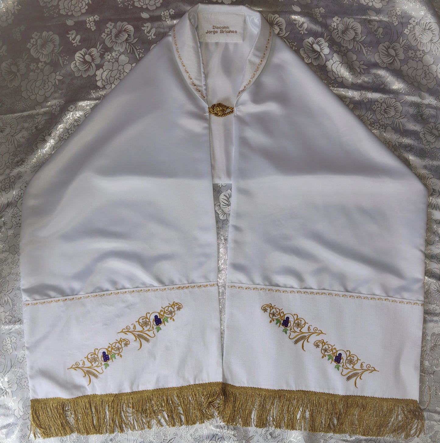 JHS - HOLY SPIRIT Cross - Humeral