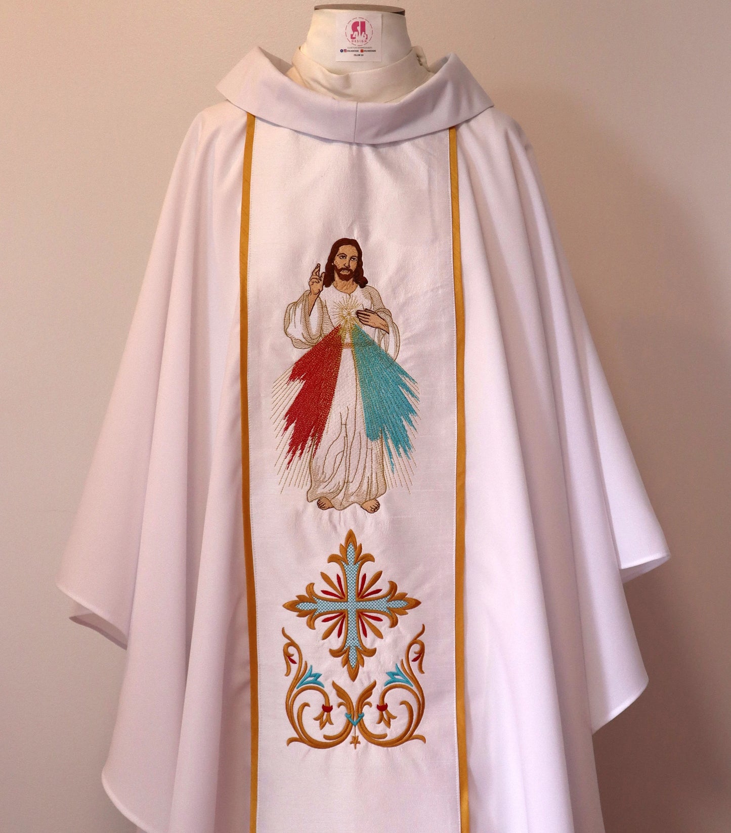 Priest  chasuble   - Señor de la Misericordia