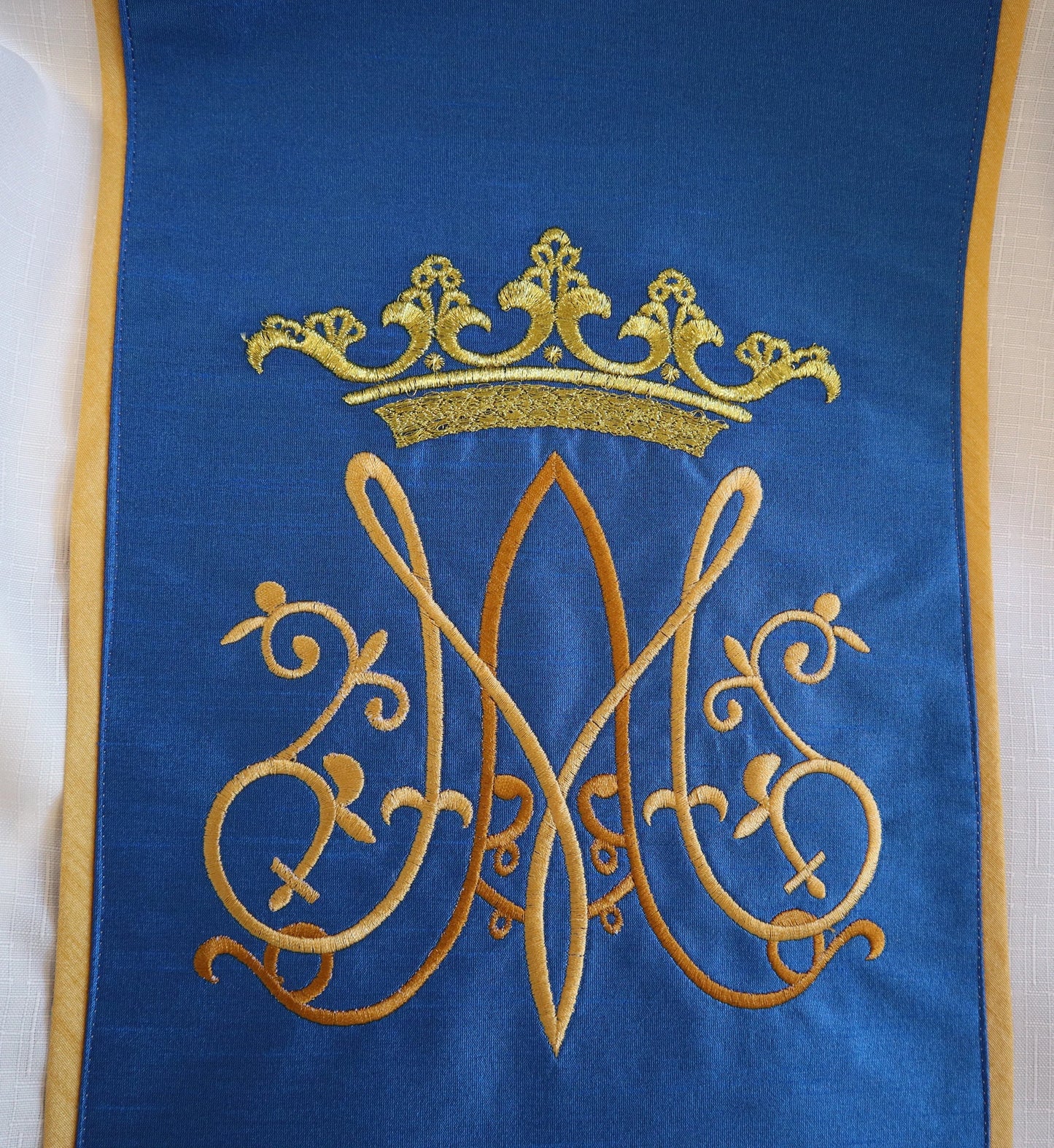 Our Lady of the Way - Dalmatic + Stole Set.